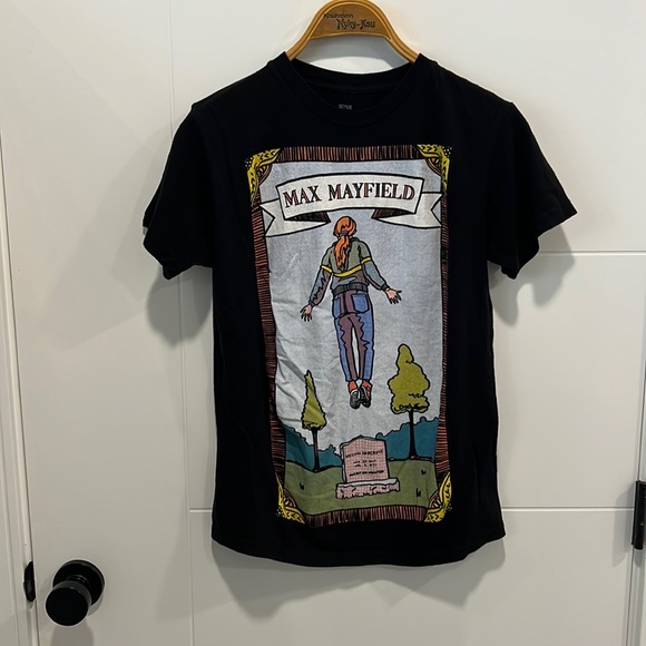 Netflix stranger things shirt size extra small - Picture 1 of 7
